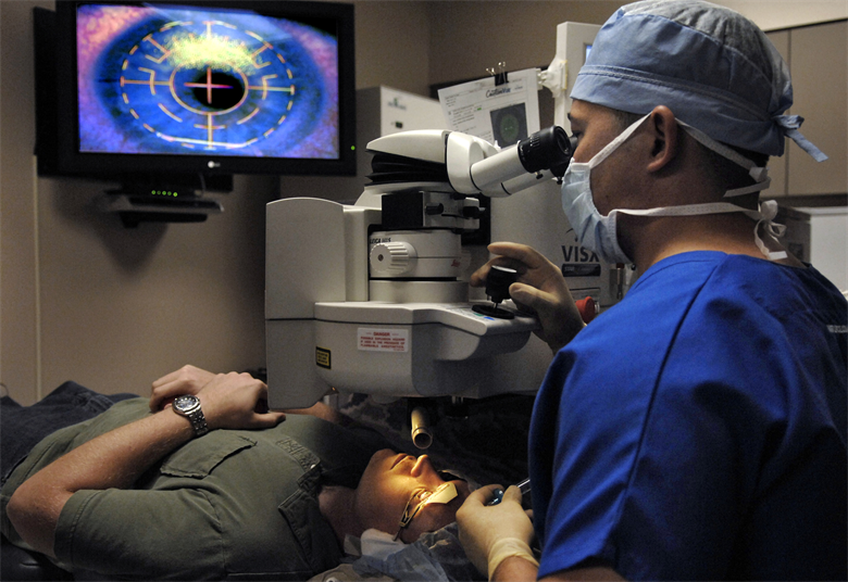 Top 7 Benefits of Lasik Eye Surgery